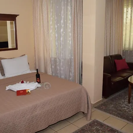 Tivoli Hotel 4*